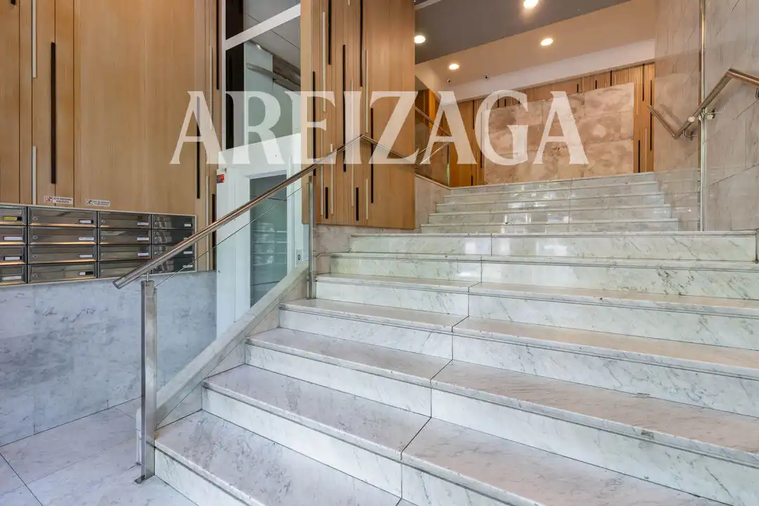 Piso en venta en Donostia - San Sebastián  con Calefacción y Trastero