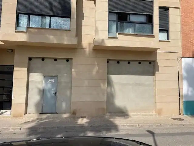 Local comercial de lloguer a Carlet