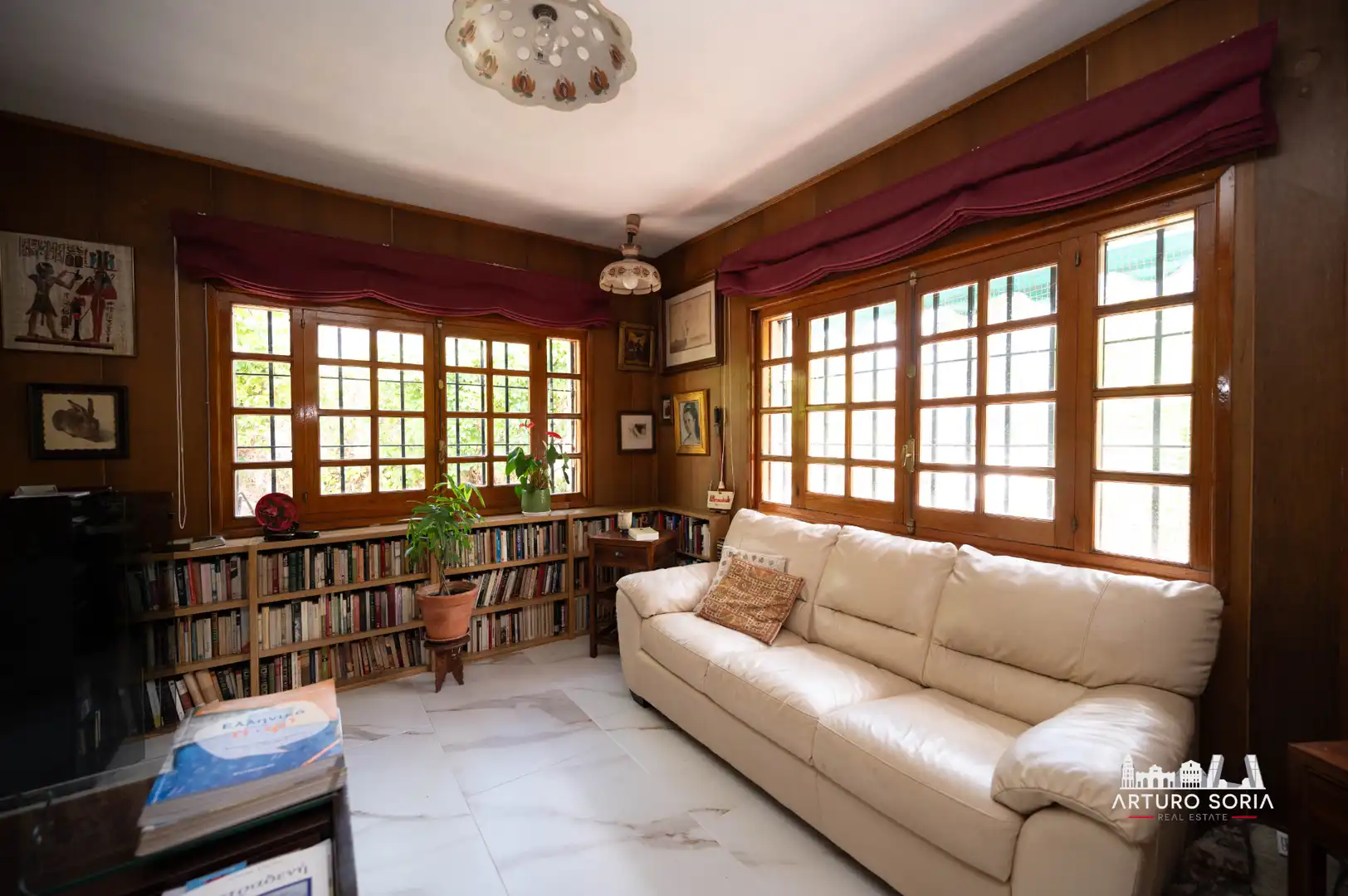 Sala de estar de Casa o chalet en venta en Madrid con Calefacción y Jardín privado