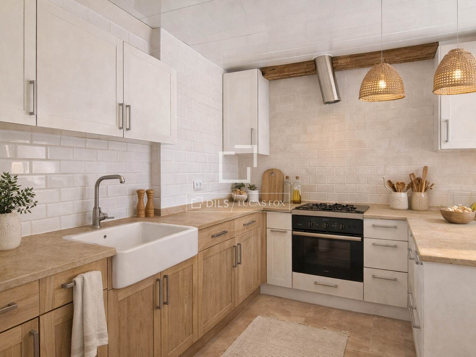 Kitchen of Flat for sale in Vilanova i la Geltrú  with Air Conditioner and Heating