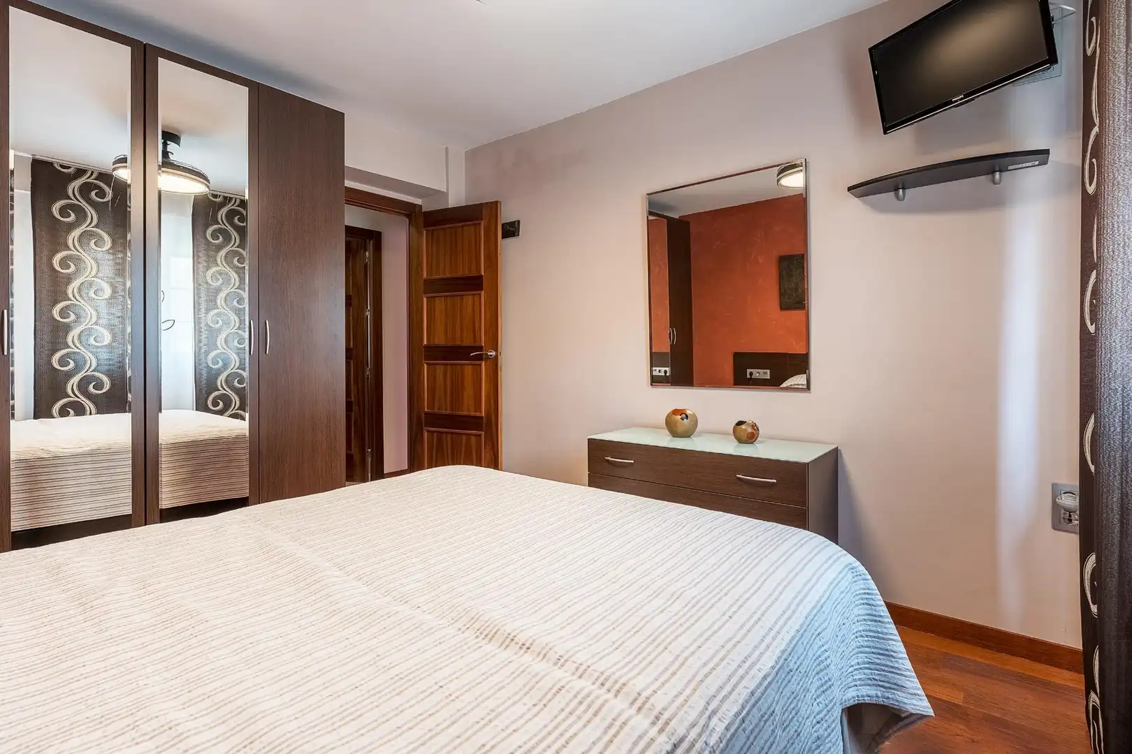 Habitación de Piso en venta en Granada con Aire acondicionado