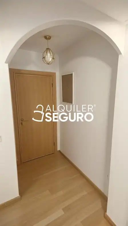 Dormitori de Pis de lloguer en Madrid amb Aire condicionat