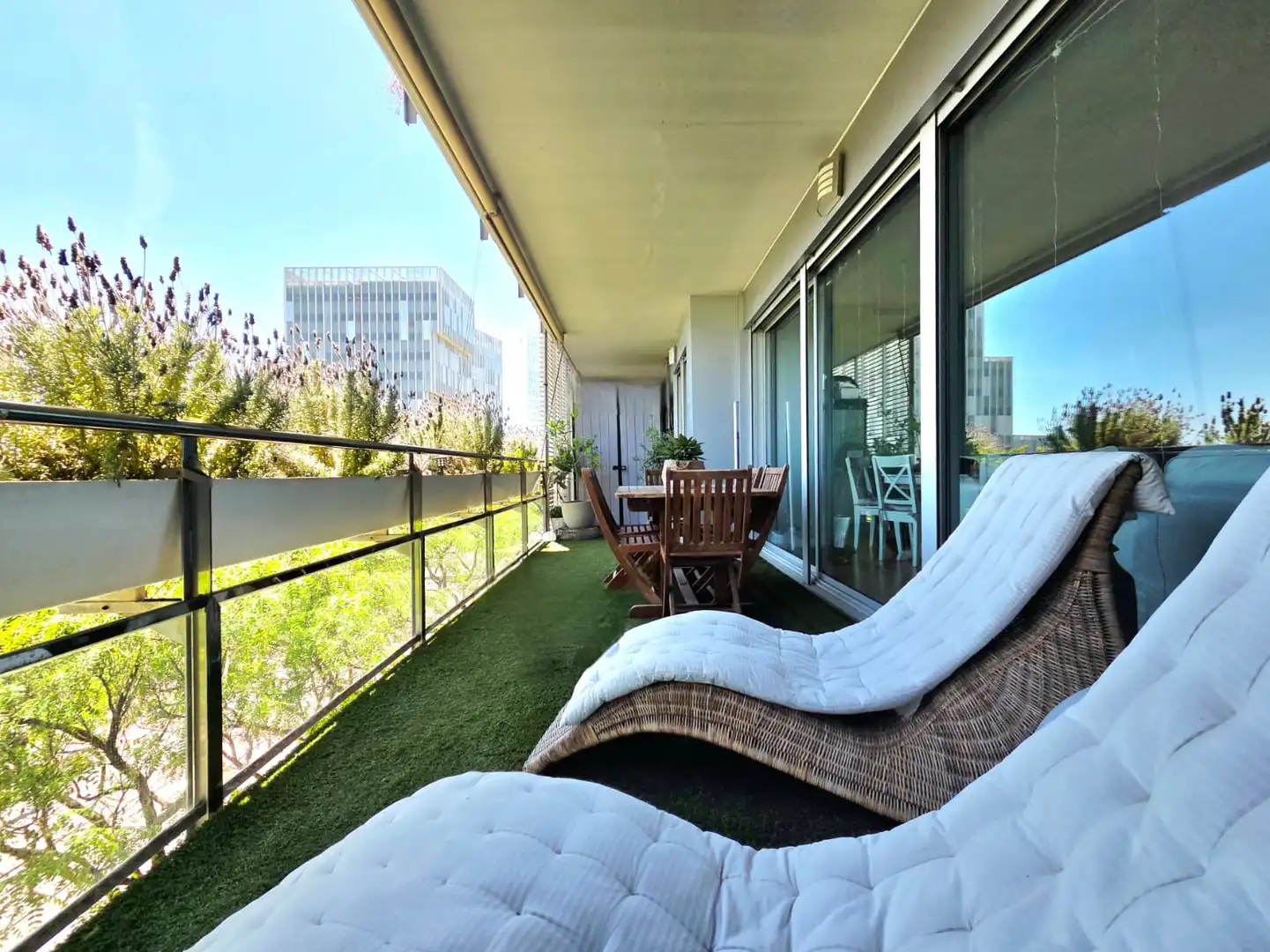 Terrassa de Pis en venda en Barcelona amb Aire condicionat, Calefacció i Jardí privat