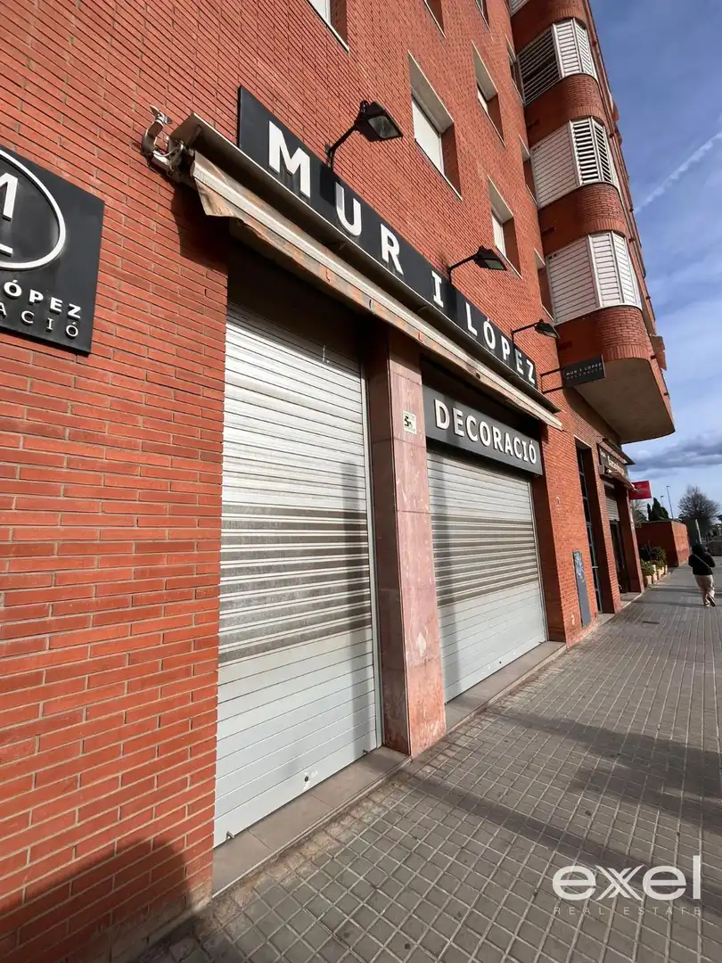Geschaftsraum zur Miete in Cornellà de Llobregat mit Klimaanlage