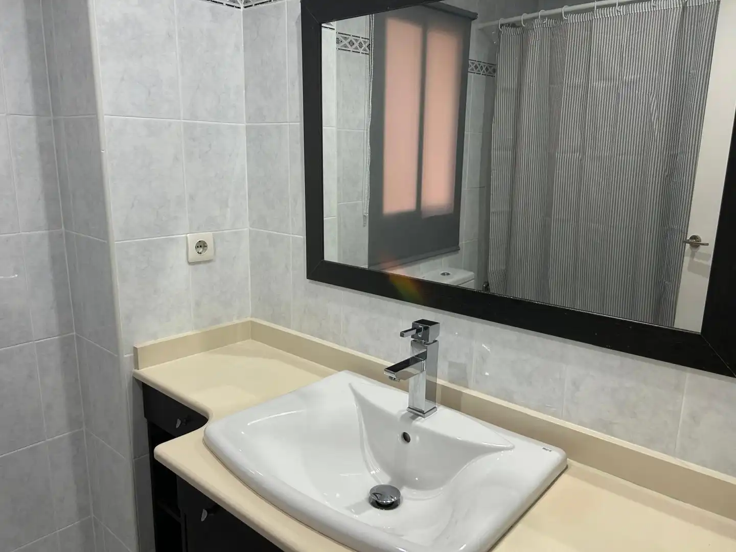 Bathroom of Flat for rent in Elche / Elx  with Air Conditioner, Heating and Parquet flooring