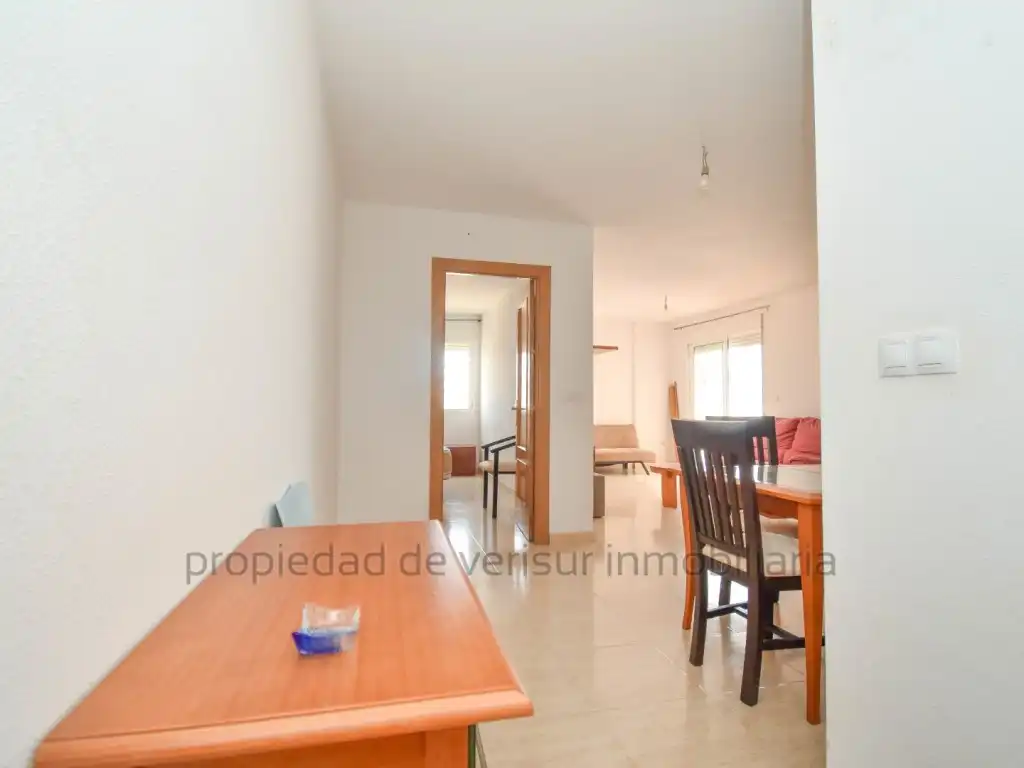 Apartamento con ascensor en alquiler en Calarreona, imagen 4