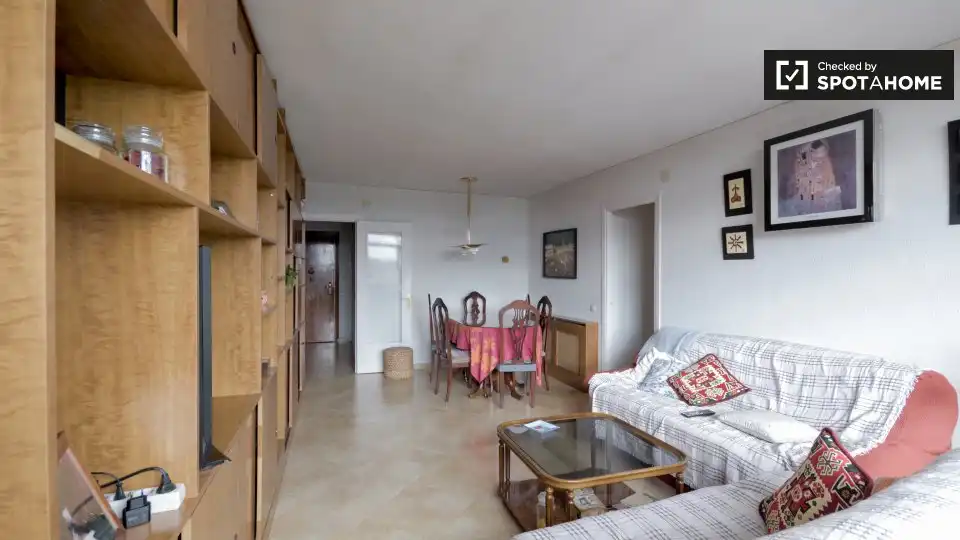 Room in Las Dehesillas - Vereda de los Estudiantes