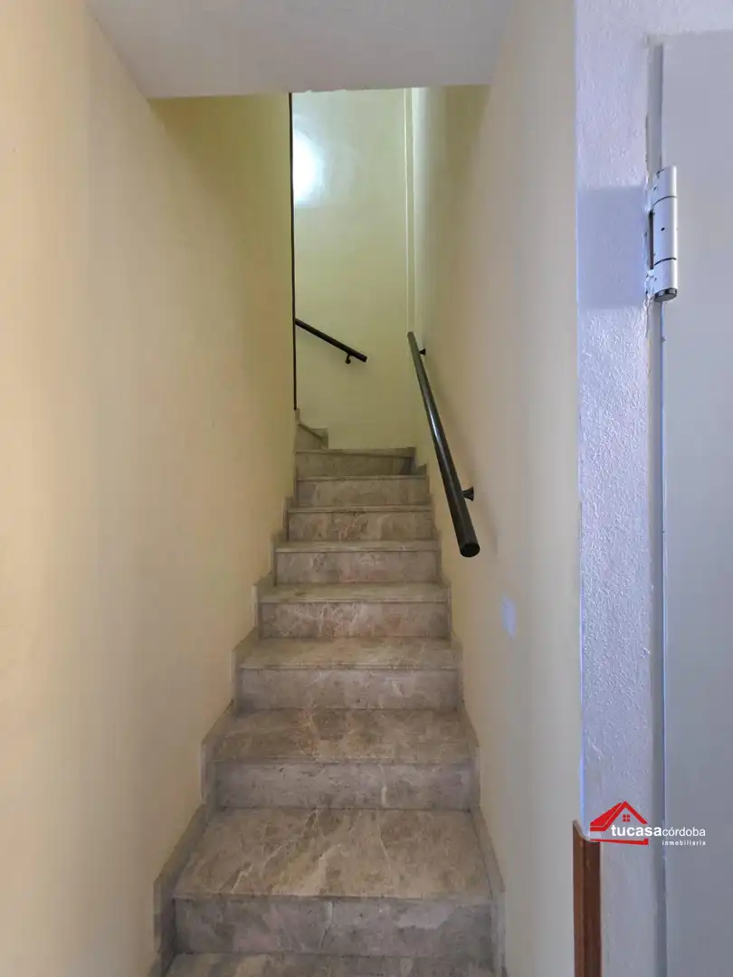 Einfamilien-Reihenhaus zum Verkauf in Guadalcázar mit Klimaanlage und Terrasse