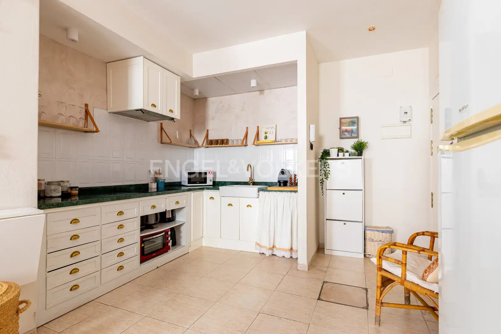 Study for rent in Santa Catalina