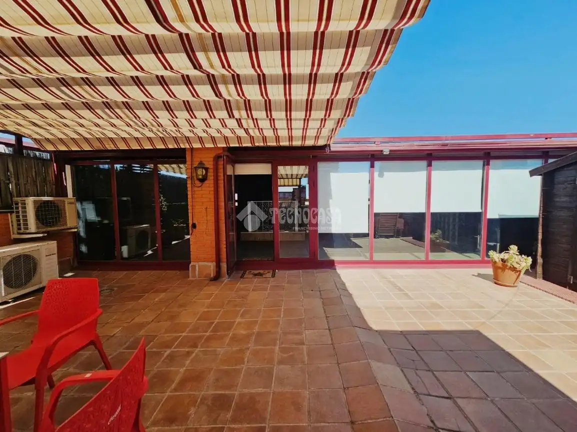 Terrasse von Dachboden zum Verkauf in Parla mit Klimaanlage, Heizung und Terrasse