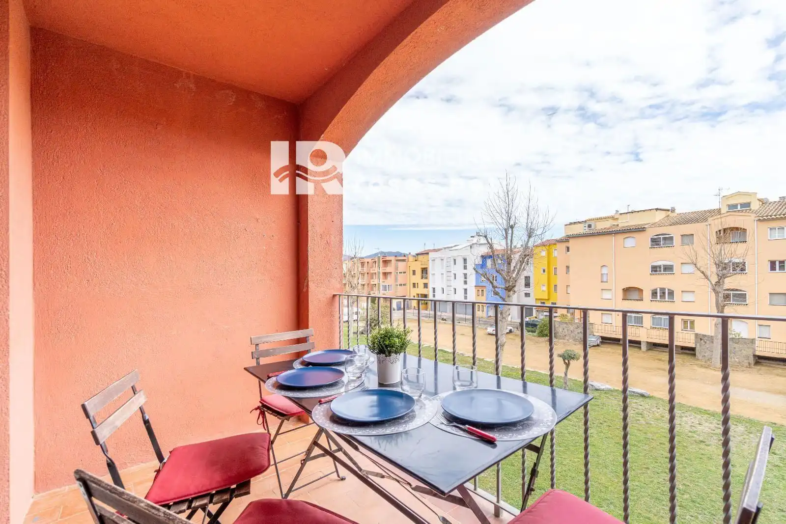 Flat with pool for sale in de la Lluna