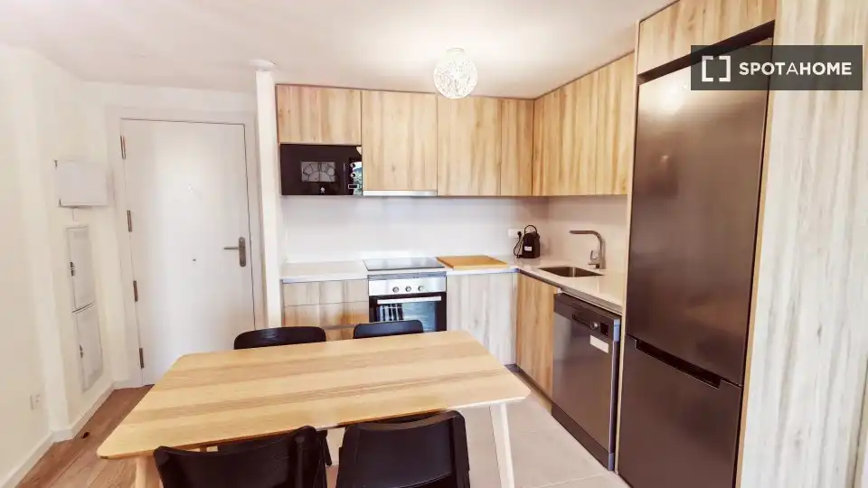Kitchen of Flat for rent in Valencia  with Air Conditioner, Heating and Furnished