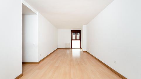 Foto 2 de Piso en venta en Enrique Granados, 14, Tenería I – La Tenería II, Pinto