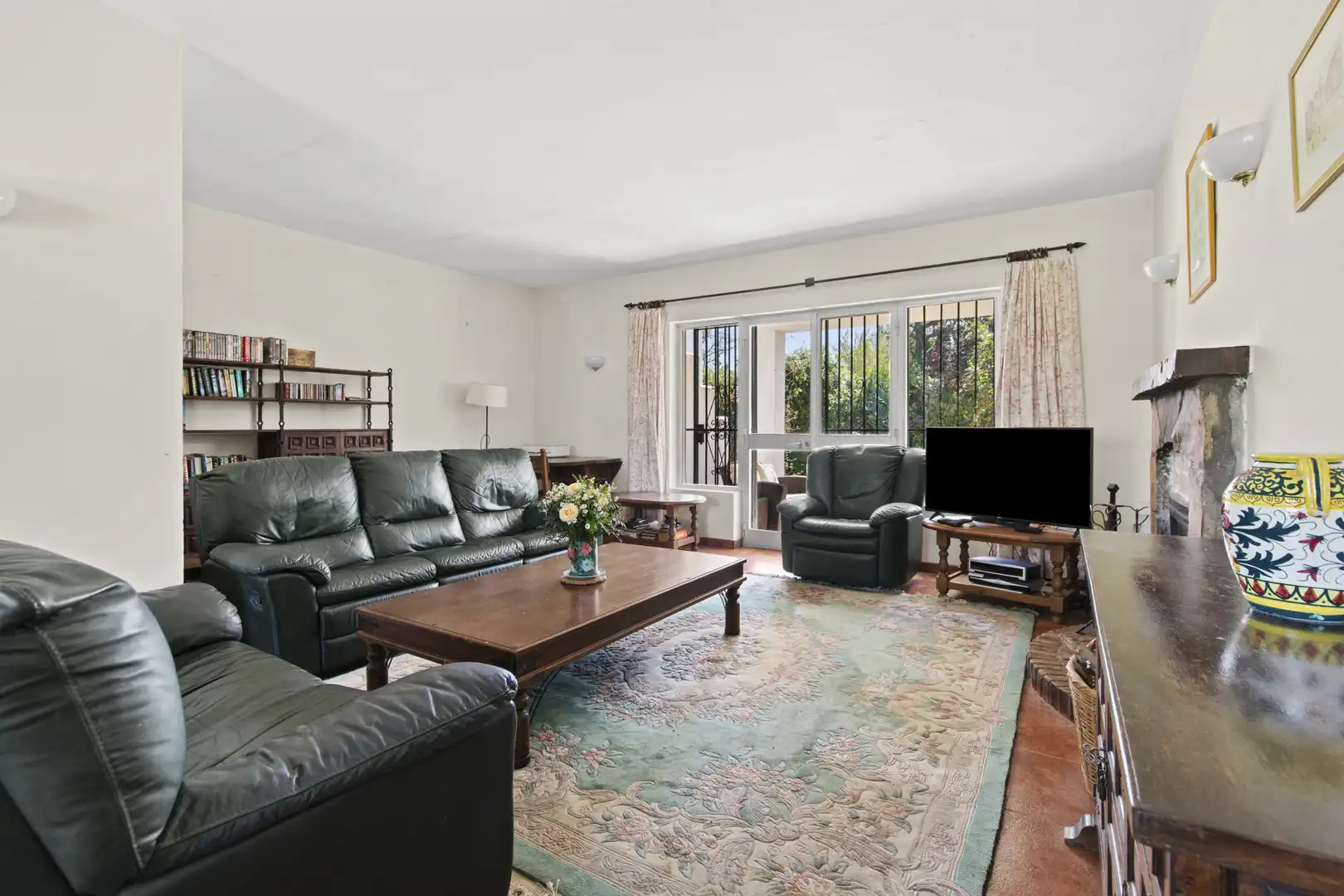 Living room of Houses for sale in Marbella  with Private garden, Terrace and Storage room