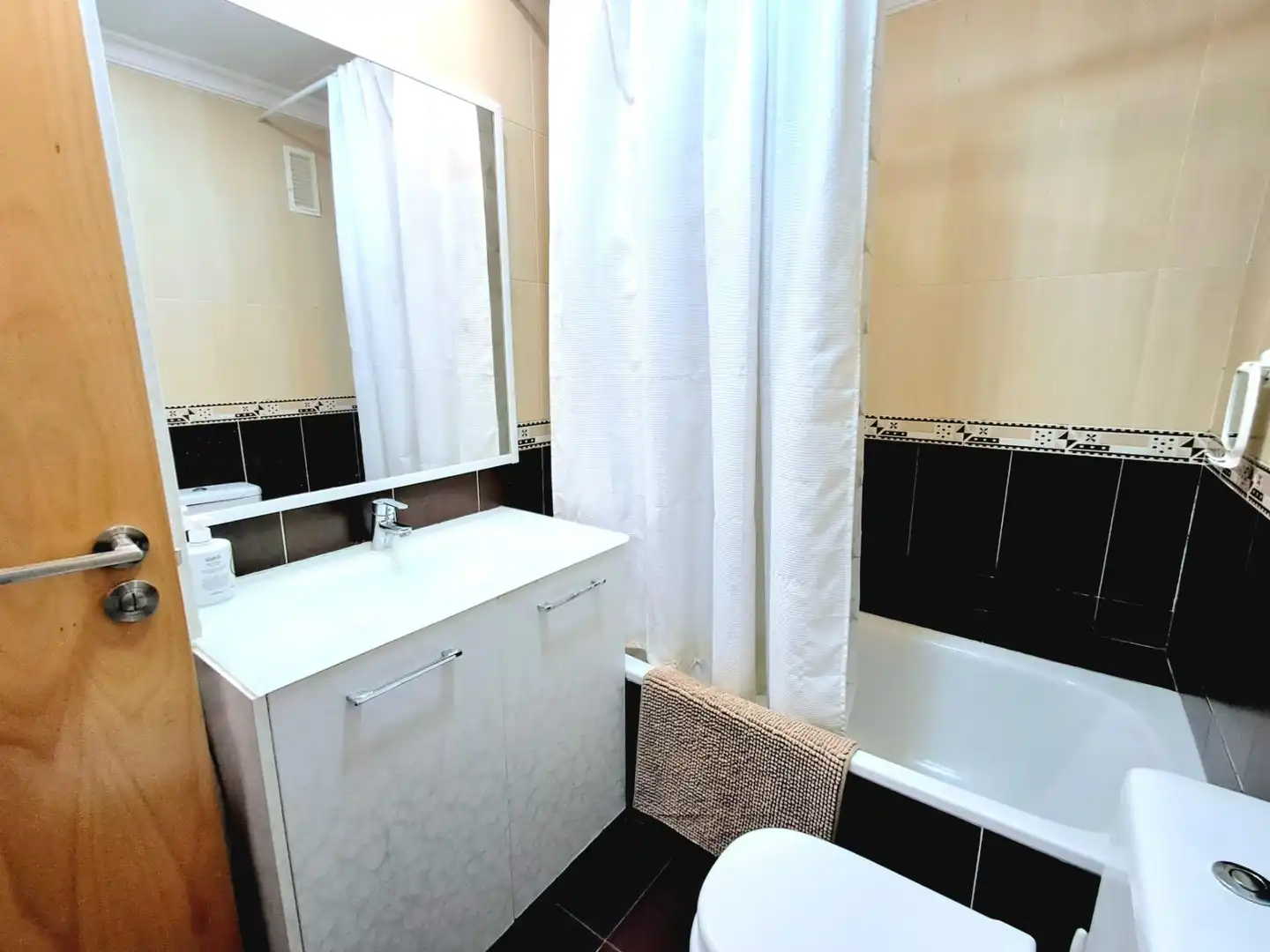 Bathroom of Flat for sale in Águilas  with Air Conditioner, Heating and Terrace