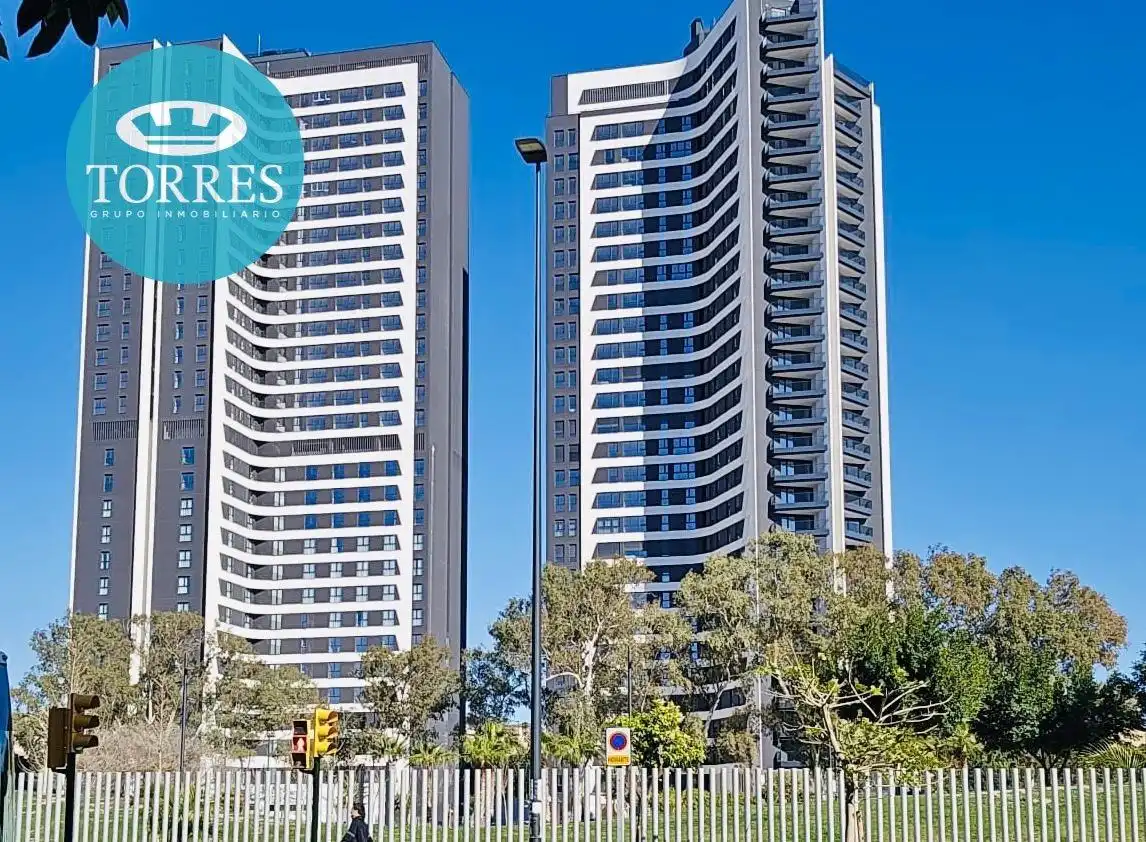 Apartment with pool to rent in Paseo Martiricos 30