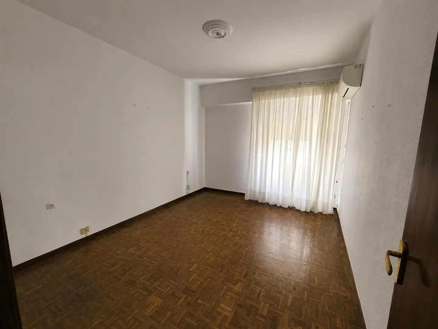 Bedroom of Flat for sale in Cádiz  with Air Conditioner and Terrace