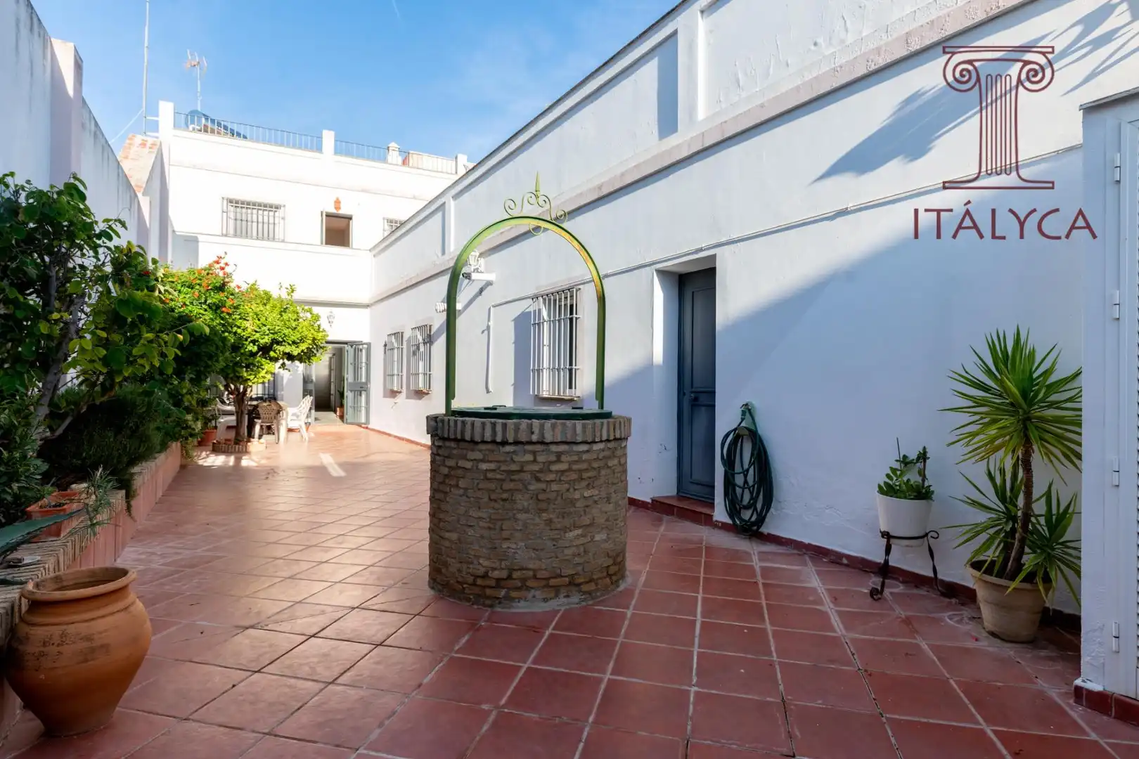 Jardí de Casa o xalet en venda en Bormujos amb Aire condicionat, Calefacció i Jardí privat
