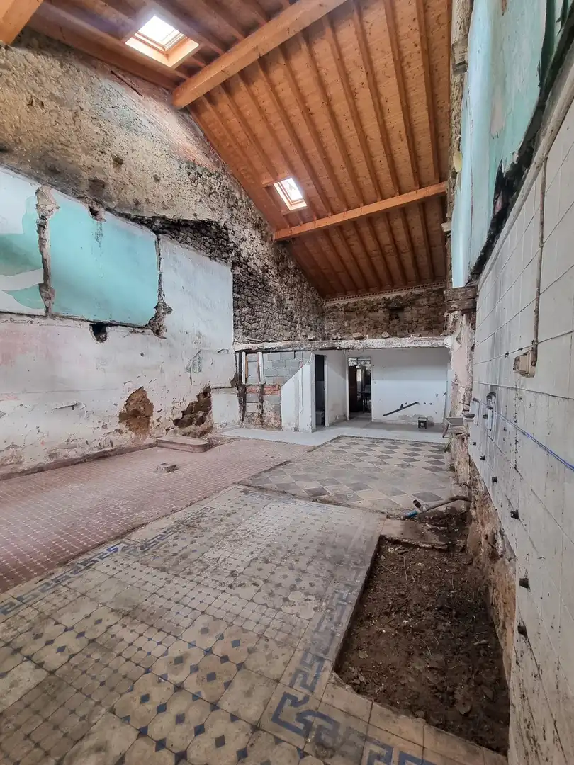 Houses for sale in Castañeda  with Private garden