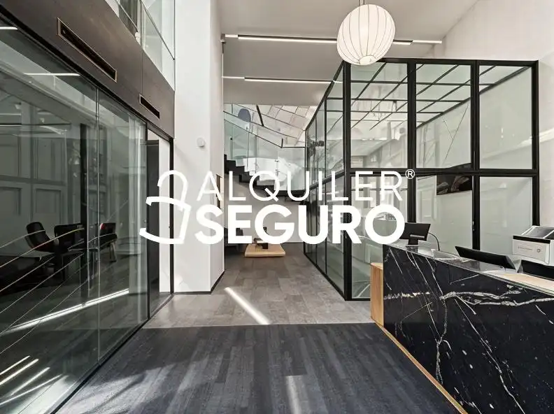 Oficina de alquiler en Madrid con Trastero