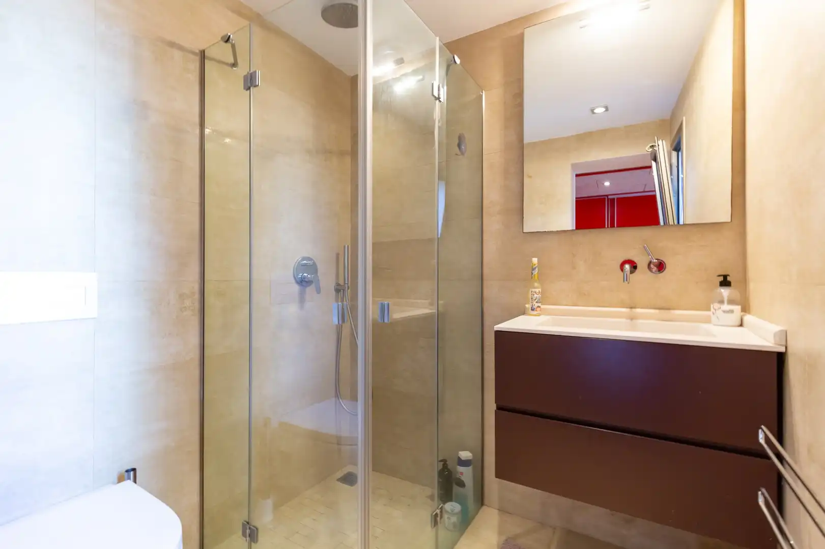Baño de Casa o chalet en venta en Sant Just Desvern con Aire acondicionado, Calefacción y Terraza