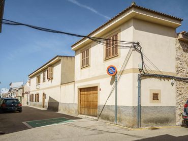 Casa con balcón en venta en Artà Poble