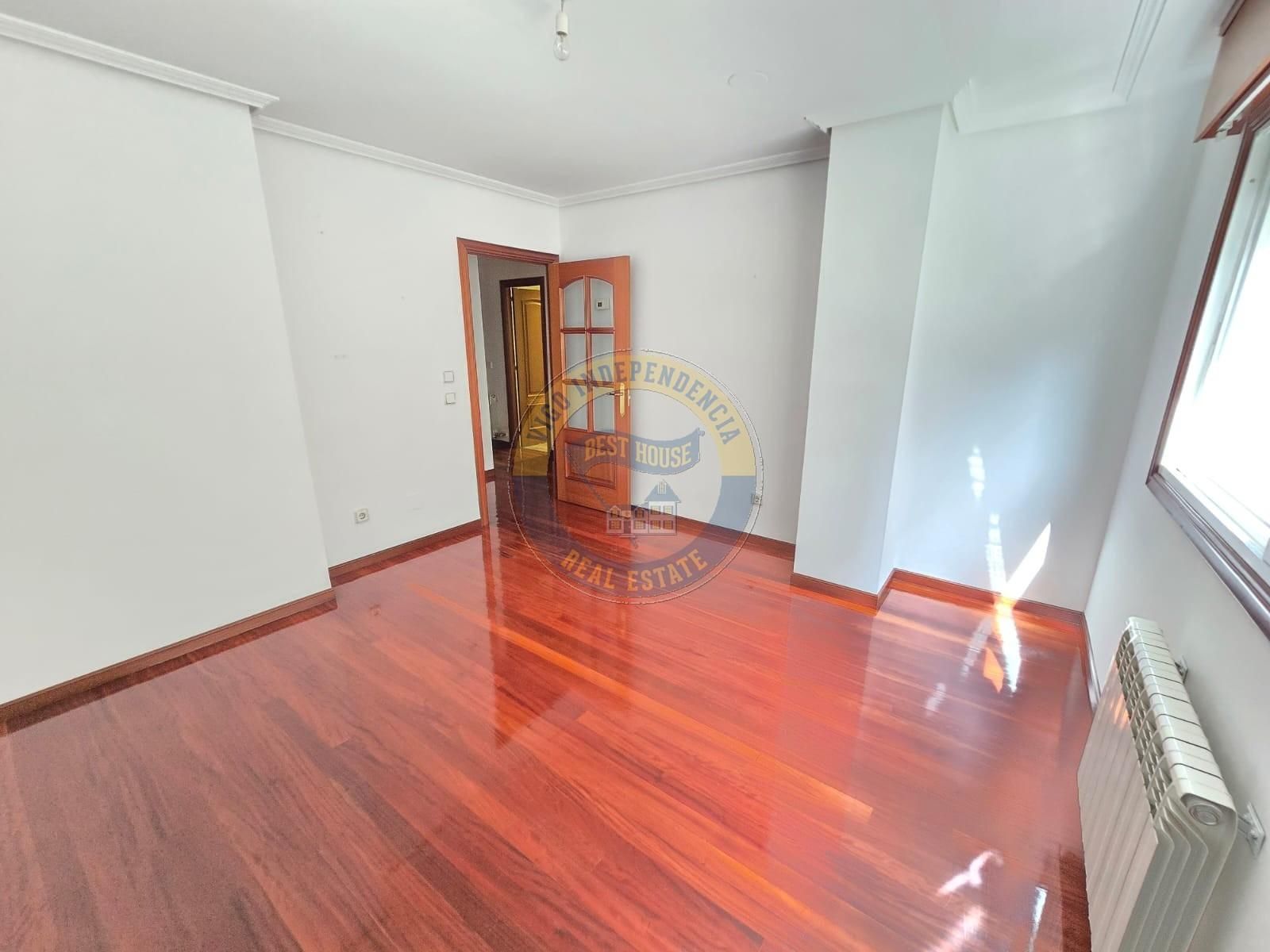 Apartment to rent in Vigo   with Heating and Parquet flooring