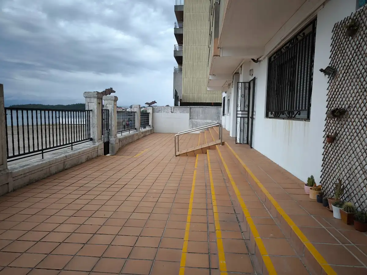Terraza de Piso en venta en Vilagarcía de Arousa con Calefacción, Horno y Lavadora