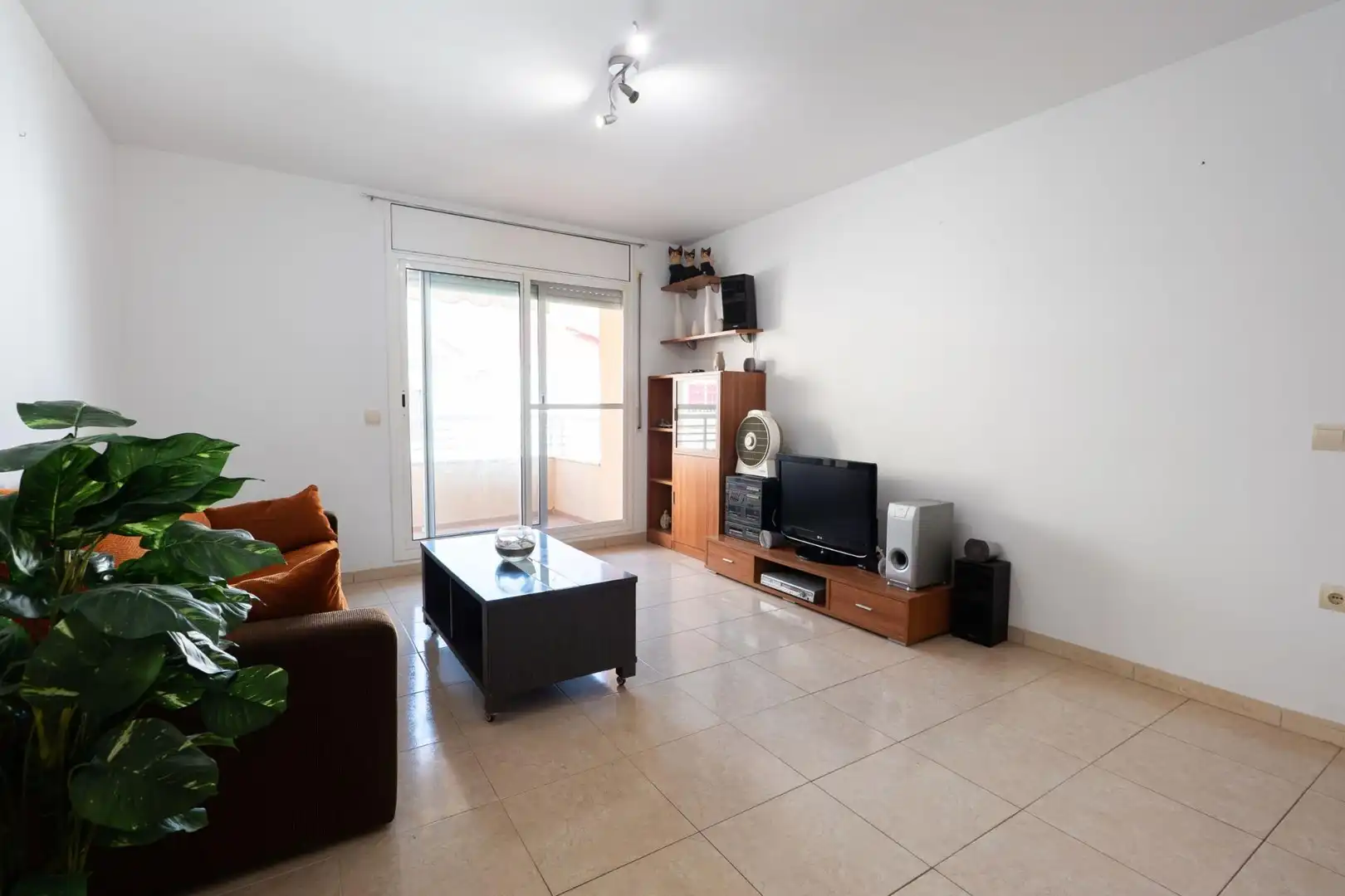 Piso con ascensor en venta en Sant Jaume d'Enveja, imagen 6
