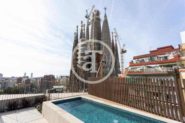 Piso en Alquiler en Av. de Gaudí en Sagrada Família