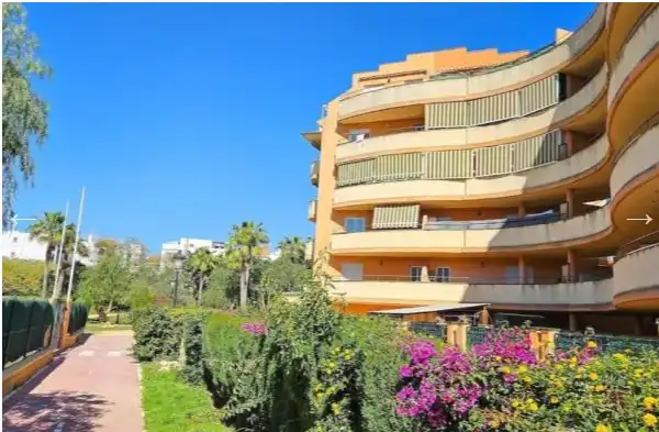 Exterior view of Apartments for sale in Manilva  with Community pool