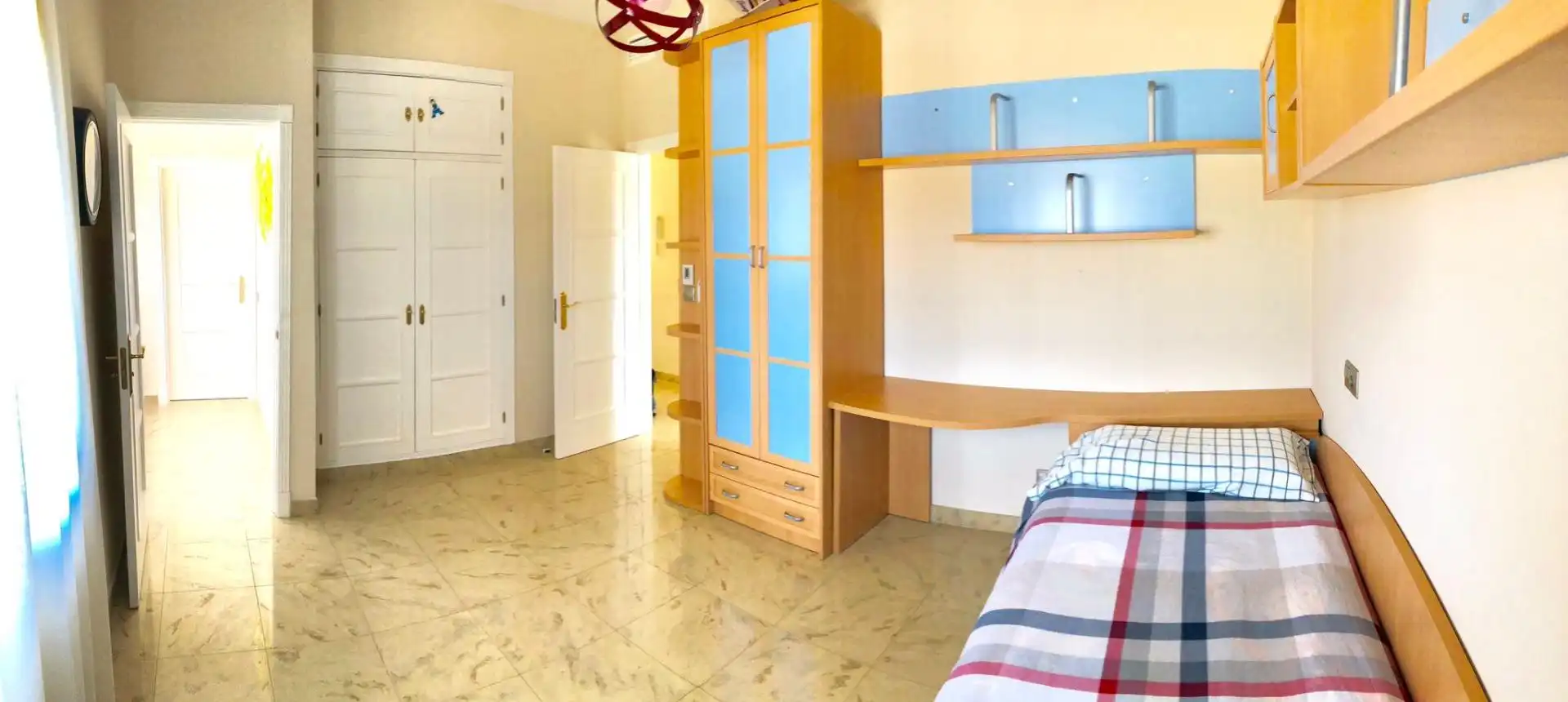Dormitori de Casa o xalet en venda en Antequera amb Aire condicionat, Calefacció i Jardí privat