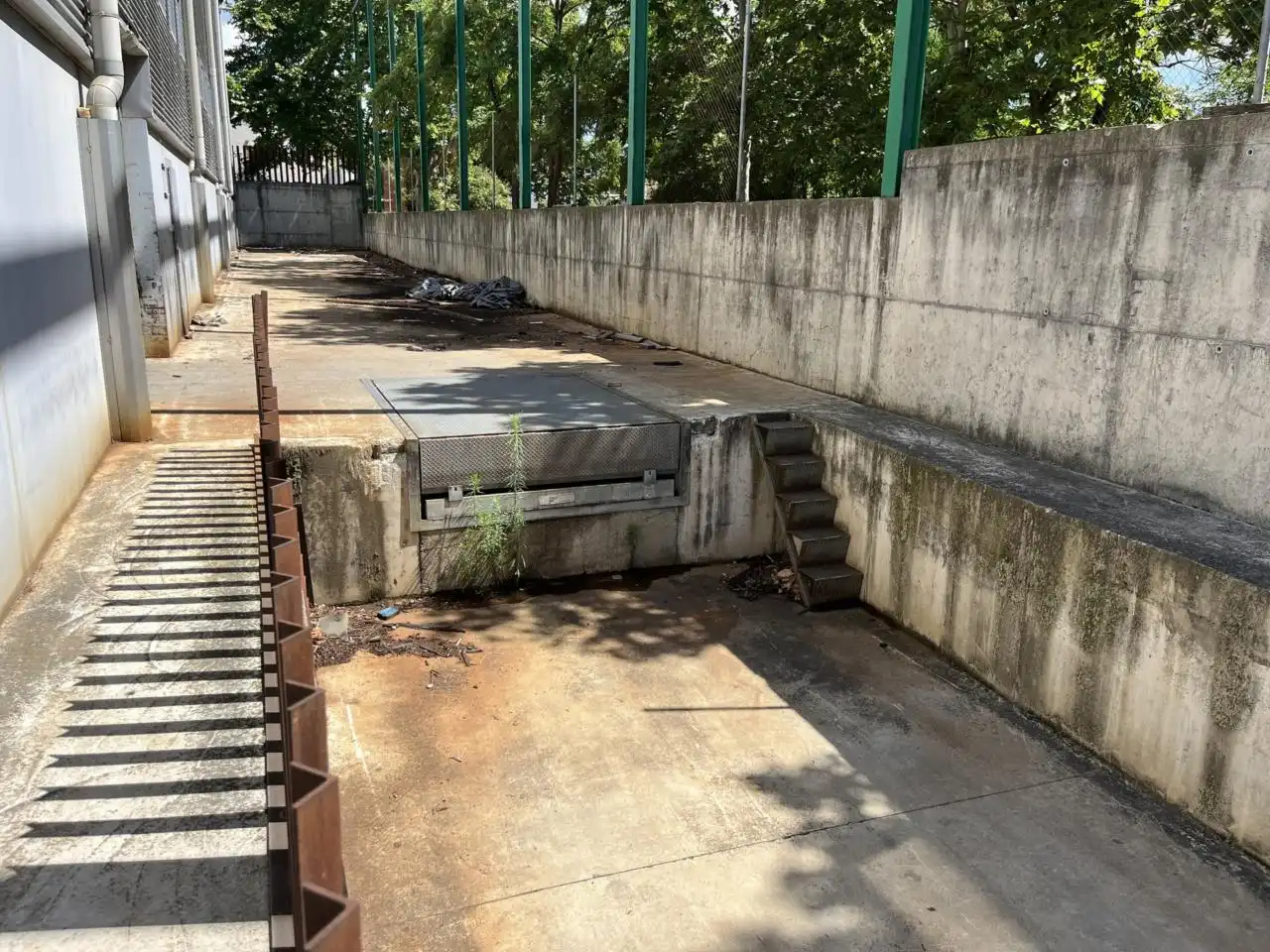 Parking de Nave industrial en venta en Manlleu con Alarma