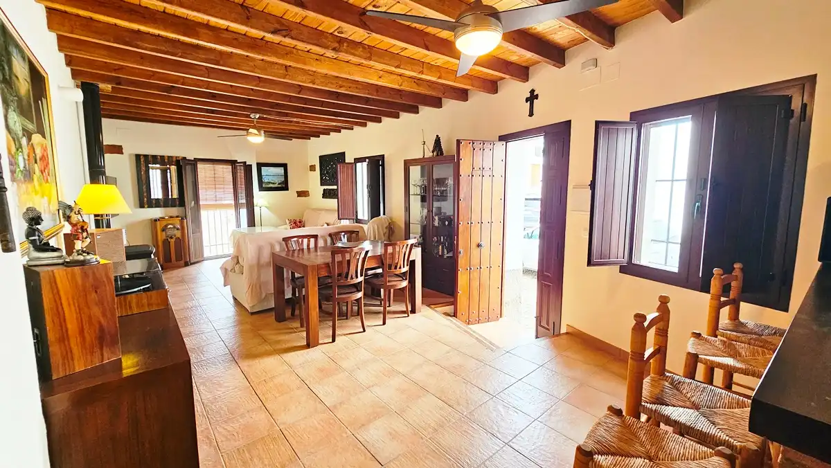 Casa o xalet en venda en Linares de la Sierra amb Traster