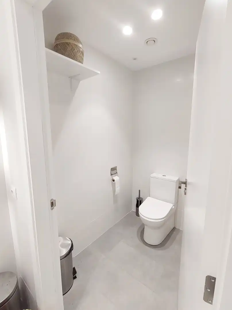 Badezimmer von Gebäude zur Miete in  Palma de Mallorca mit Alarm