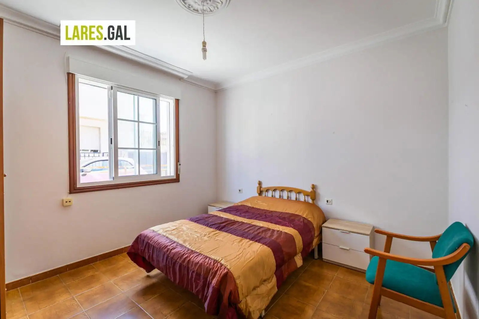Dormitori de Casa o xalet en venda en Cangas  amb Moblat