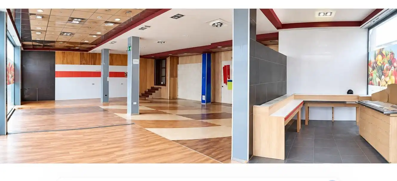 Local comercial en venda a Calle EXTRAMUROS, imagen 4