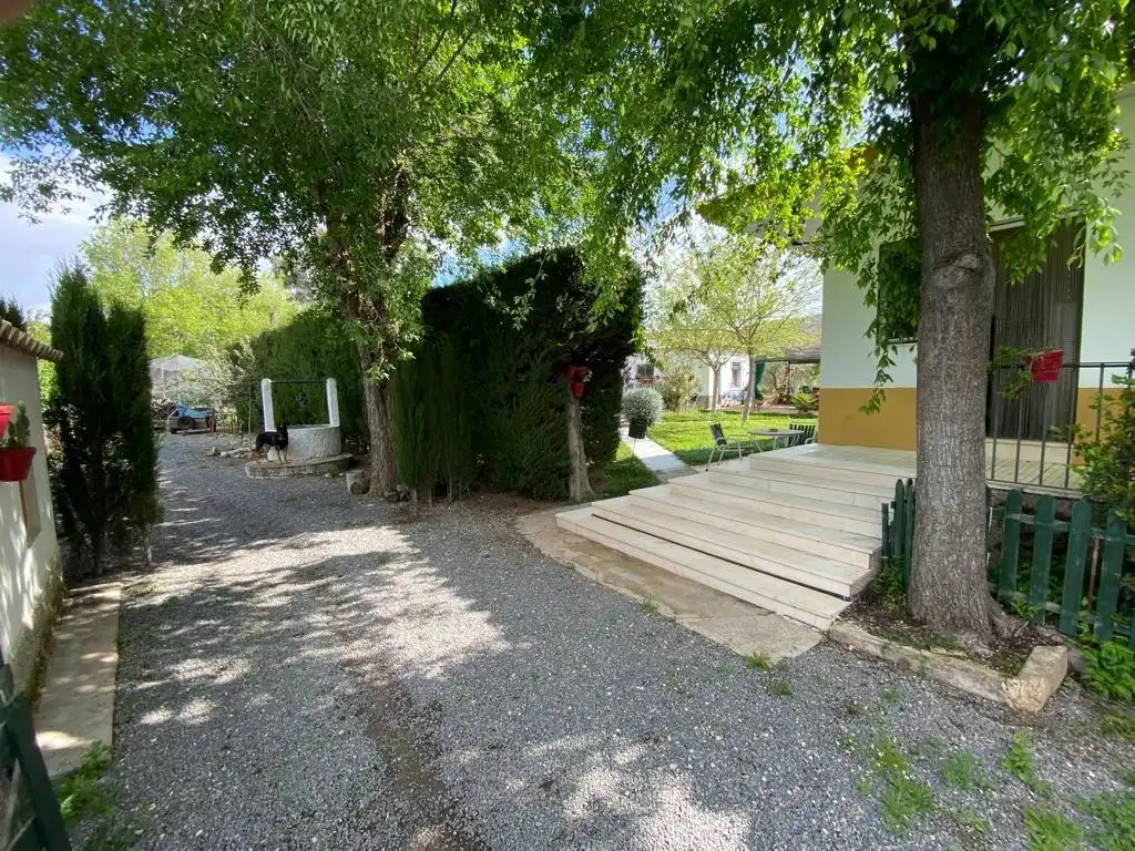 Jardín de Finca rústica en venta en Baena con Jardín privado, Terraza y Piscina
