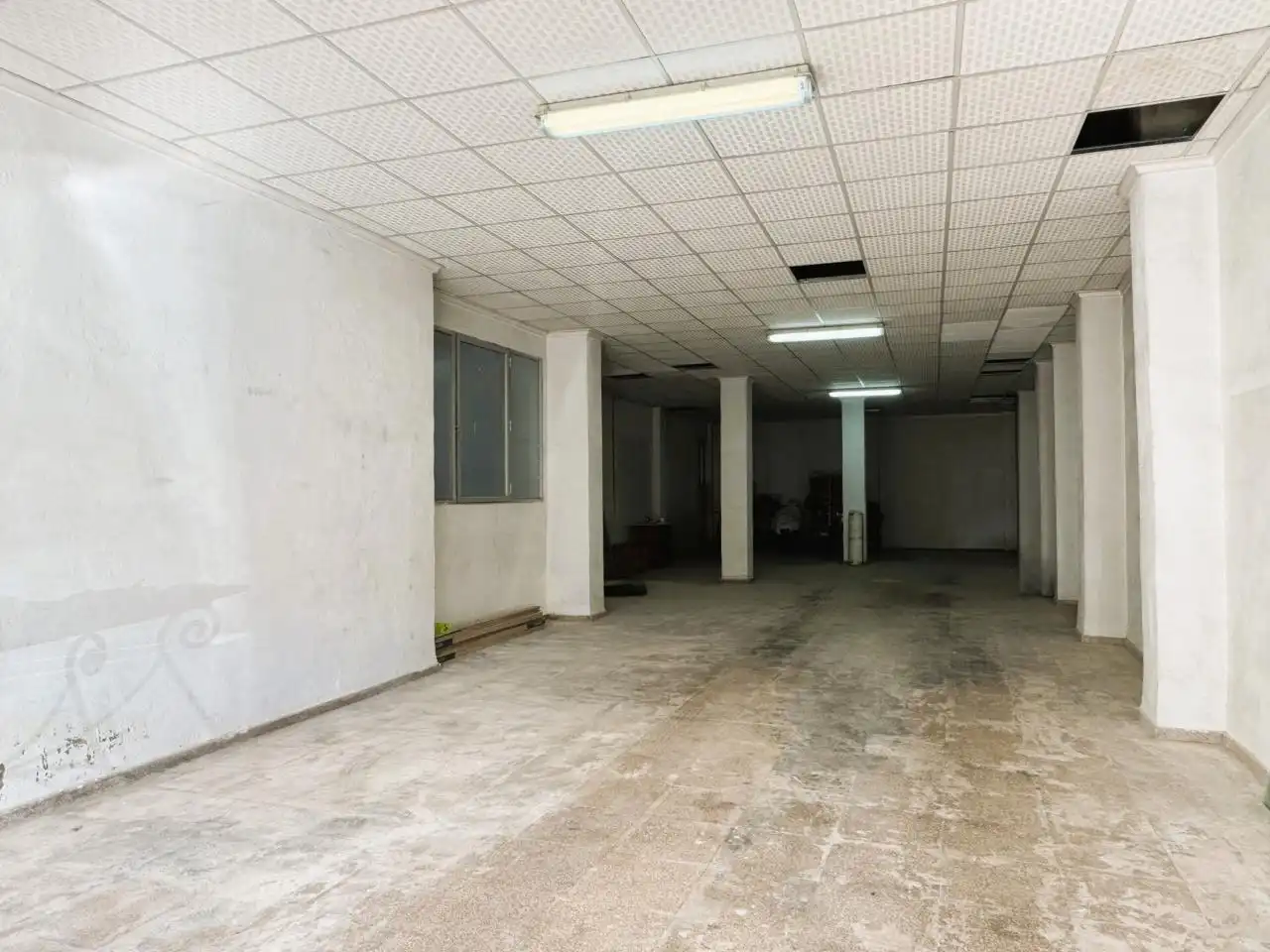 Local comercial en venda a Calle San Juan Bosco 32