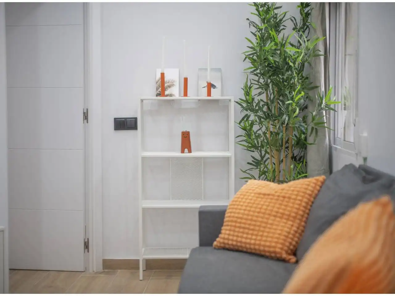 Living room of Flat for sale in Igualada  with Parquet flooring and Furnished
