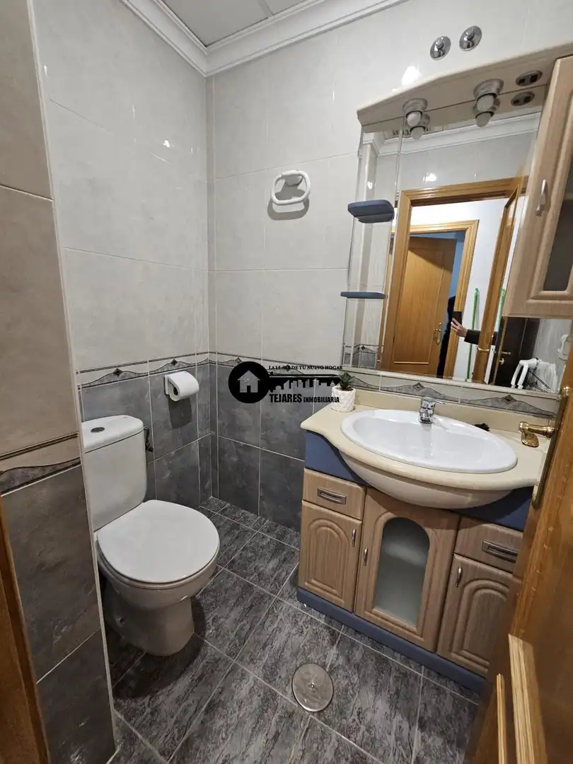 Badezimmer von Wohnungen zur Miete in Albacete mit Heizung und Möbliert