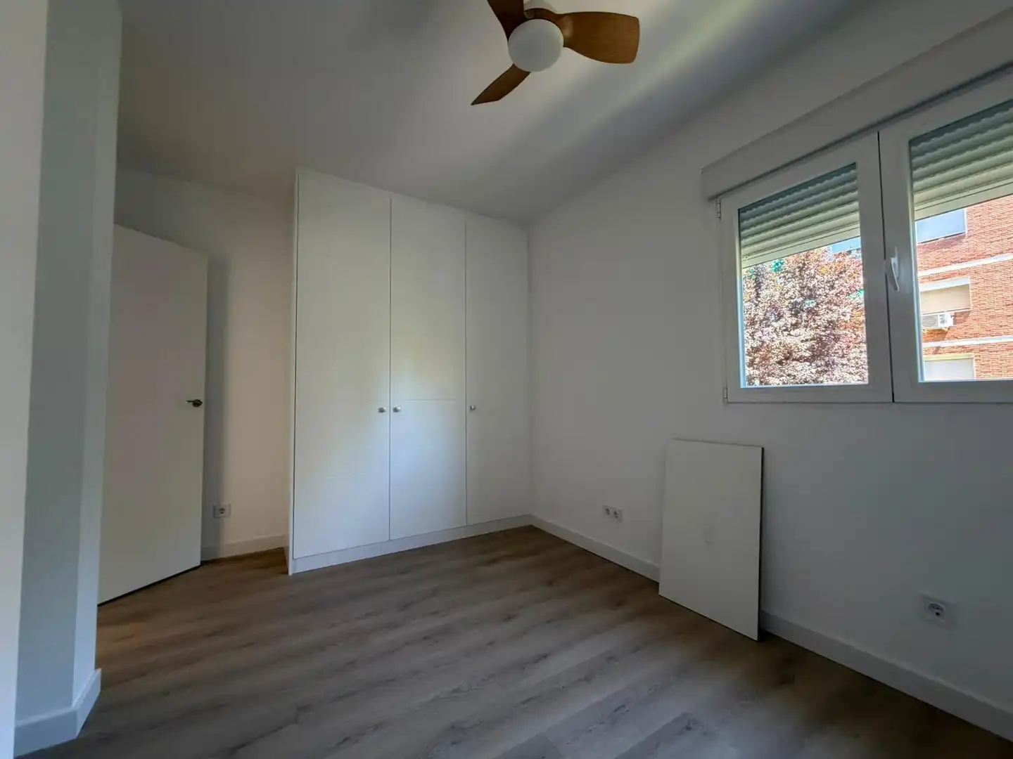 Habitación de Piso de alquiler en Madrid con Aire acondicionado, Calefacción y Jardín privado