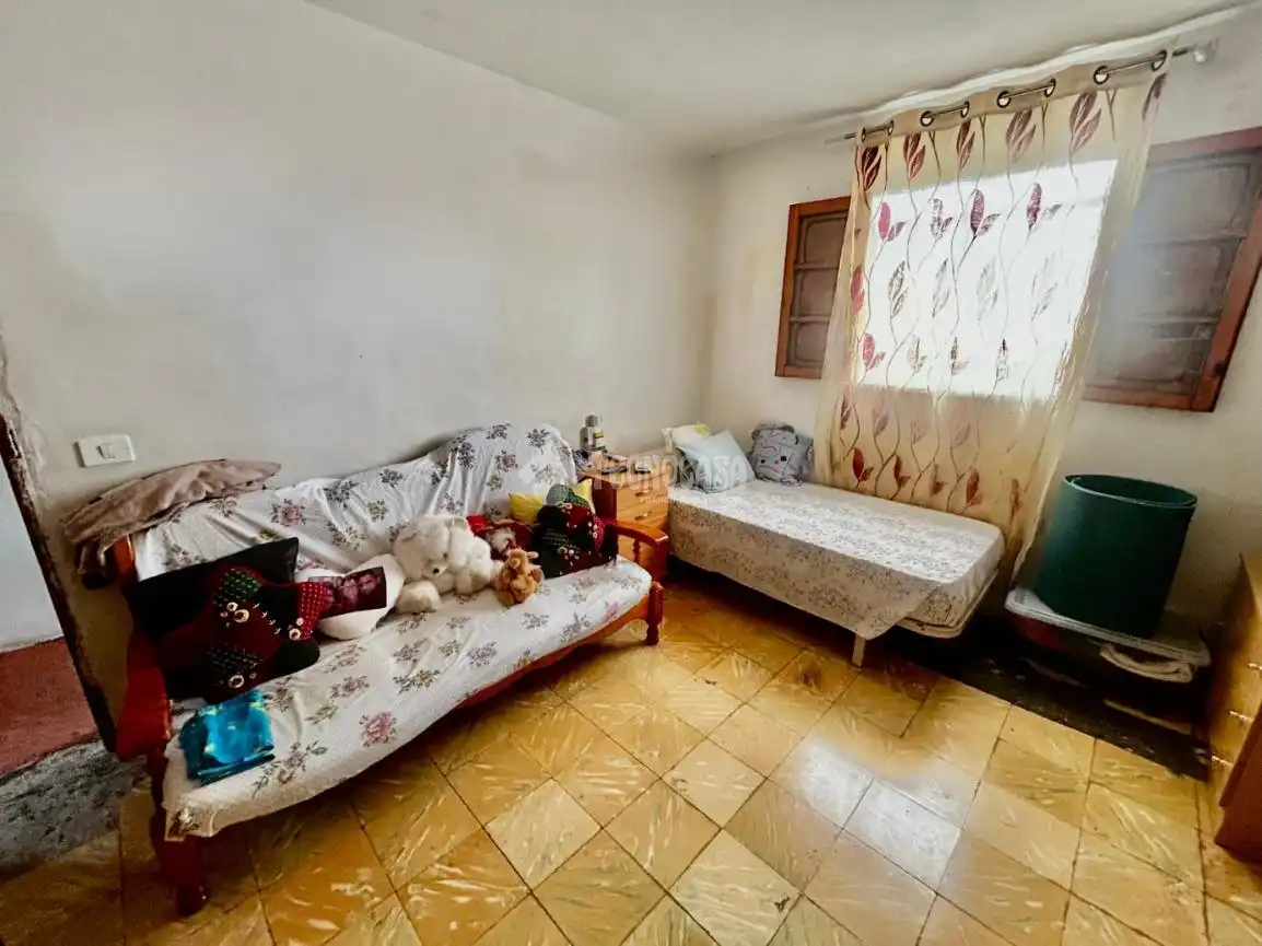 Dormitori de Casa adosada en venda en Güímar amb Traster