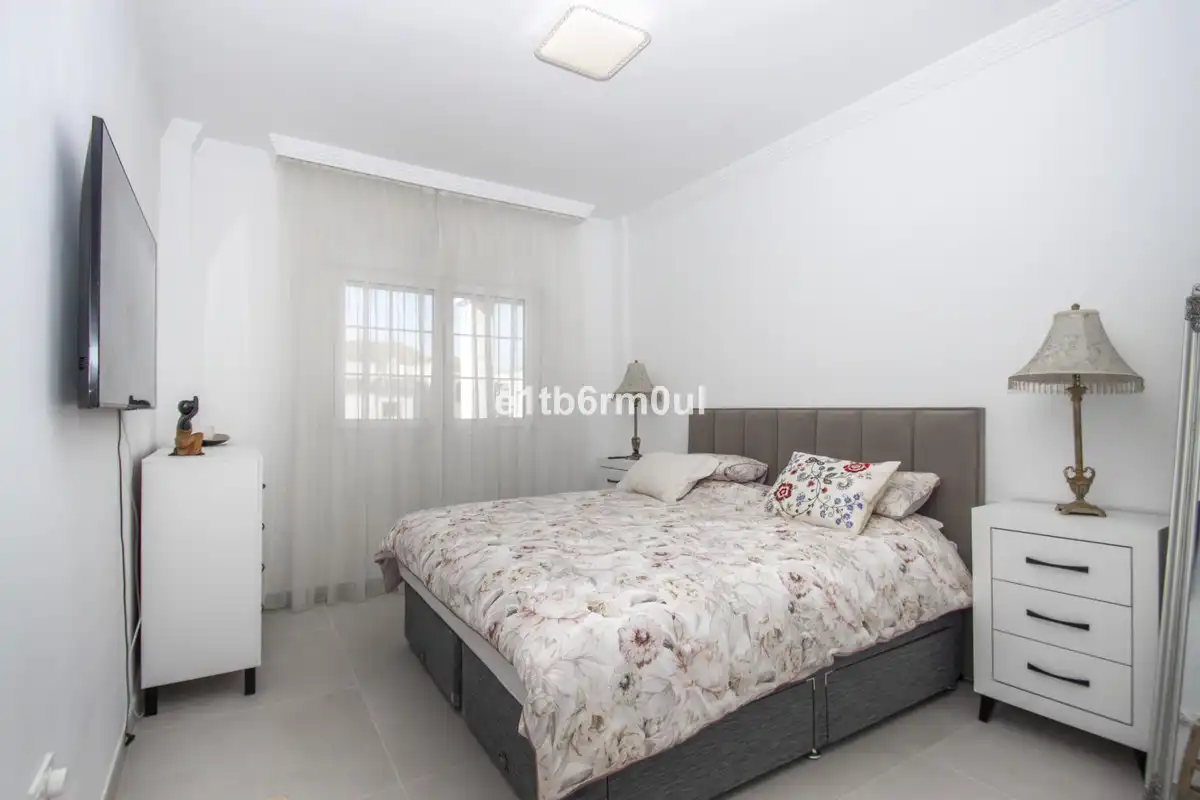 Flat with lift for sale in Nueva Andalucía, imagen 16