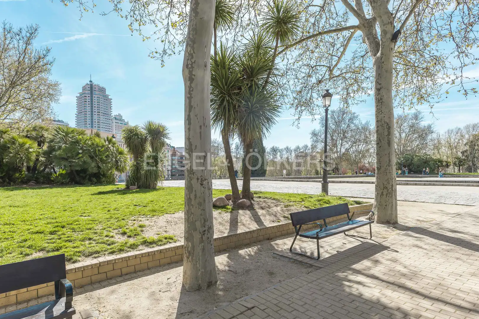 Exterior view of Flat for rent in Madrid  with Air Conditioner, Heating and Private garden
