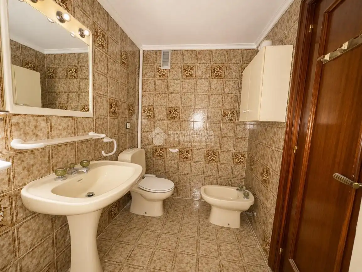 Bathroom of Flat for sale in Salou  with Heating and Balcony