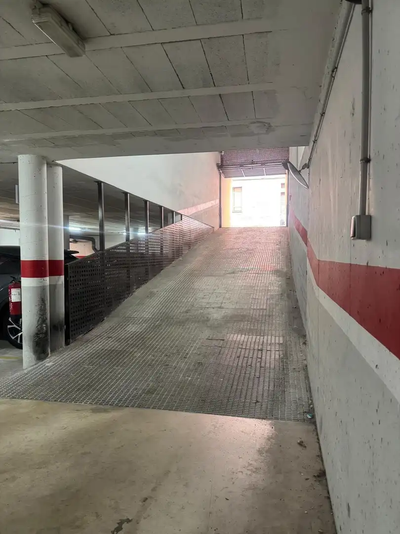 Parkplatz zum Verkauf in Carrer de Balmes, imagen 3