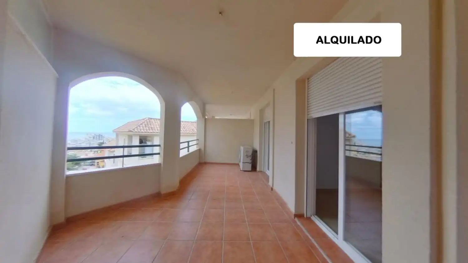 Vista exterior de Piso en venta en Benalmádena con Calefacción y Terraza