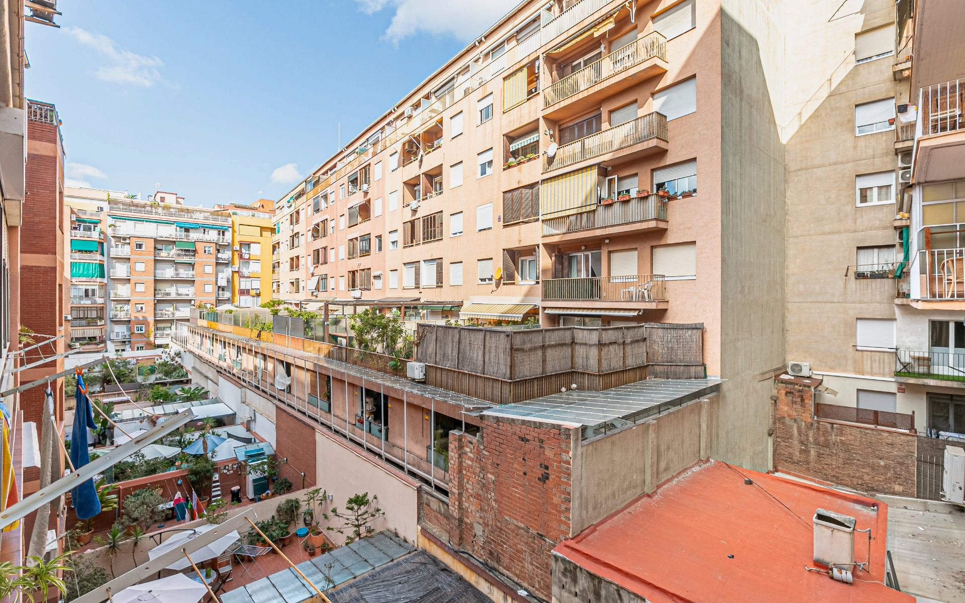Vista exterior de Piso en venta en  Barcelona Capital con Aire acondicionado, Calefacción y Amueblado