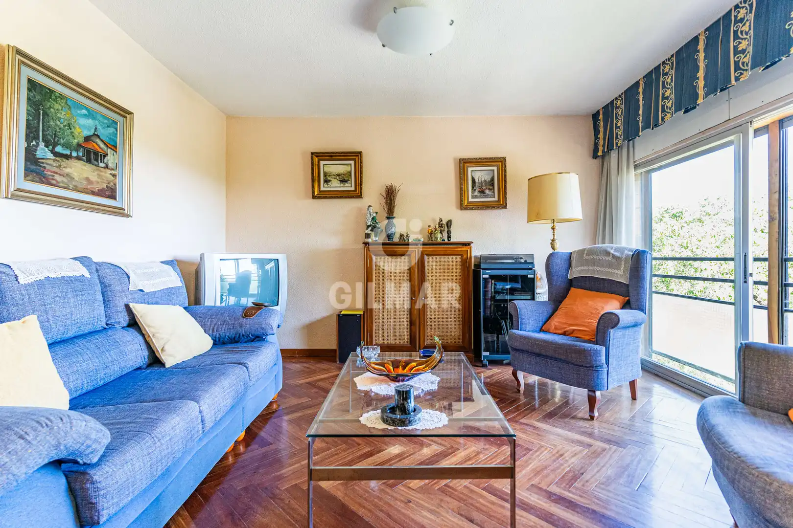 Living room of Flat for sale in Madrid  with Heating